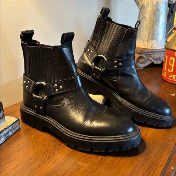 Zara Shoes - Zara Black Leather Combat Moto Motorcycle Boots Y2K Size 7 EUC